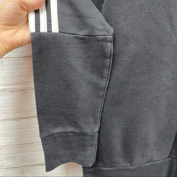 Adidas Crewneck - Picture 3 of 4